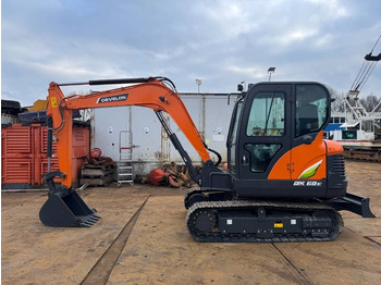 Mini excavator DOOSAN DX60