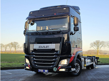 Container transporter/ Swap body truck DAF XF