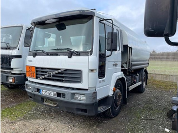 Tanker truck VOLVO FL 220