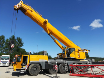 Mobile crane LIEBHERR