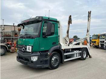 Skip loader truck MERCEDES-BENZ Antos 1835