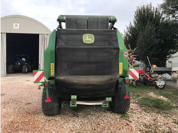 Round baler John Deere V 461 R: picture 3