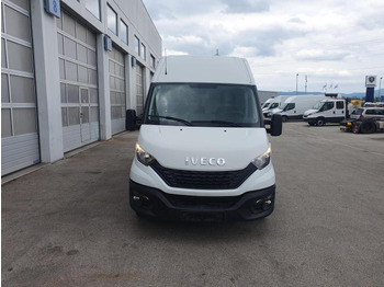 People carrier IVECO Daily 35s14