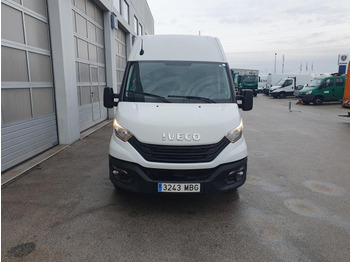 People carrier IVECO Daily 35s16