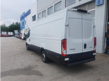 People carrier IVECO Daily 35S16V: picture 4