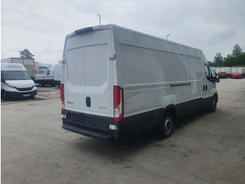 People carrier IVECO Daily 35S16V: picture 5