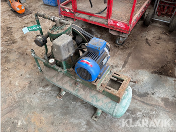 Air compressor