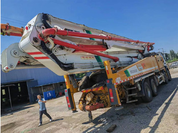 Concrete pump truck XCMG Official Concrete Construction Machinery HB62V 62m Used Mobile Concrete Pump for Sale: picture 5