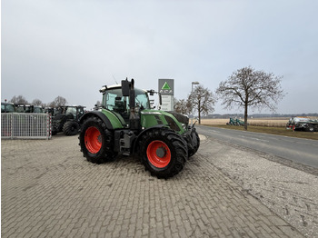 Farm tractor FENDT 722 Vario