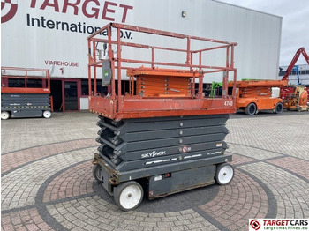 Scissor lift SKYJACK