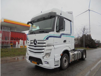 Tractor unit MERCEDES-BENZ Actros 1942