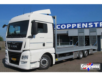 Car transporter truck MAN TGX 26.460