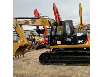 Excavator CATERPILLAR 320D