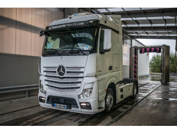 Tractor unit MERCEDES-BENZ Actros 1845