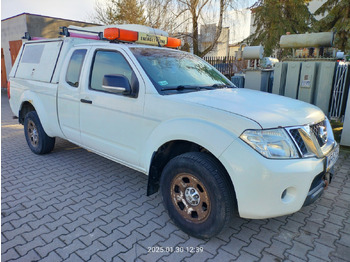 Car NISSAN Navara