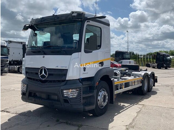 Hook lift truck MERCEDES-BENZ Actros 2543