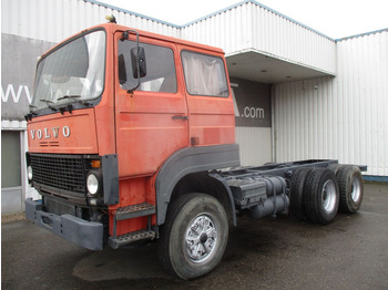 Cab chassis truck VOLVO