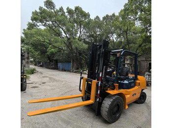 Diesel forklift Good Condition Japan Used toyota Forklift diesel 5 Ton Used Toyota FD50 Forklift for Sale: picture 4