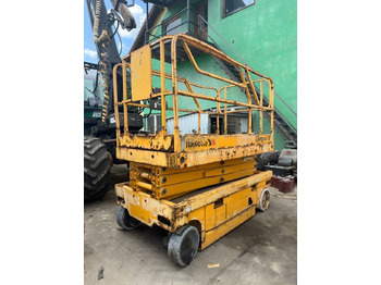 Scissor lift HAULOTTE Compact 10