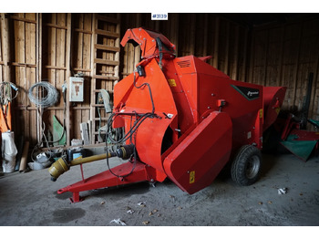 Hay and forage equipment KVERNELAND