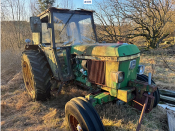 Farm tractor JOHN DEERE