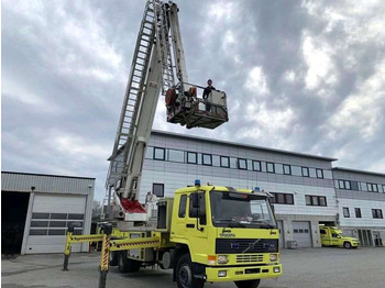 Truck mounted aerial platform 1997 Volvo FL12 / Bronto Skylift 32m: picture 4