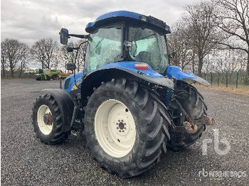 Farm tractor NEW HOLLAND T6020: picture 2