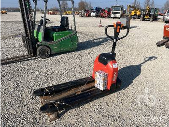 Pallet truck