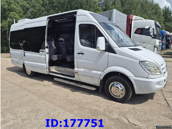 Coach MERCEDES-BENZ Sprinter 518