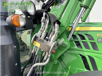 Farm tractor John Deere 6120m: picture 3