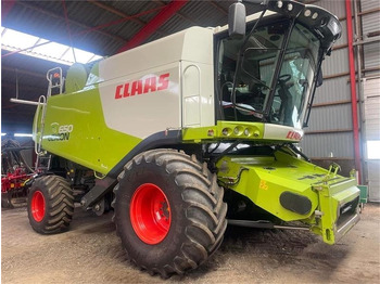 Combine harvester CLAAS