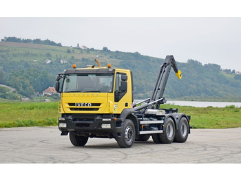 Hook lift truck IVECO Trakker