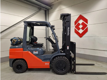 LPG forklift TOYOTA