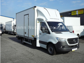 Closed box van MERCEDES-BENZ Sprinter 317