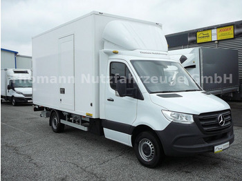 Closed box van MERCEDES-BENZ Sprinter 317