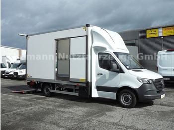 Closed box van MERCEDES-BENZ Sprinter 319