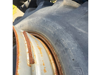 Farm tractor Alliance 650/65 R 38: picture 4