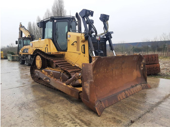 Bulldozer CATERPILLAR D6