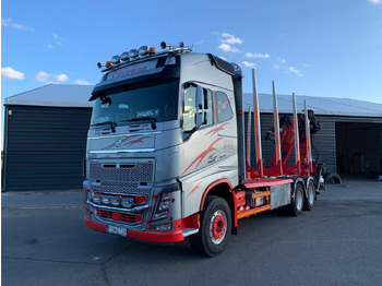 Timber truck VOLVO FH16 650