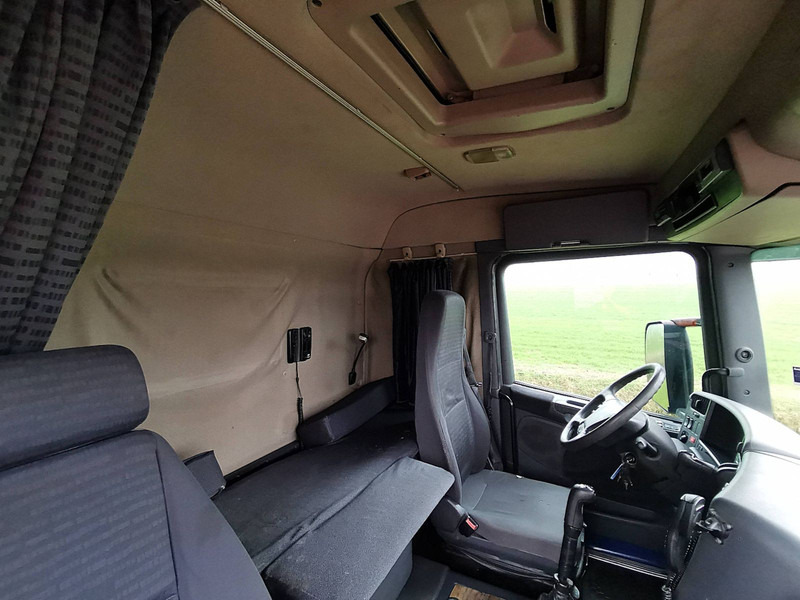 Curtain side truck Scania R420 MANUAL RETARDER: picture 14