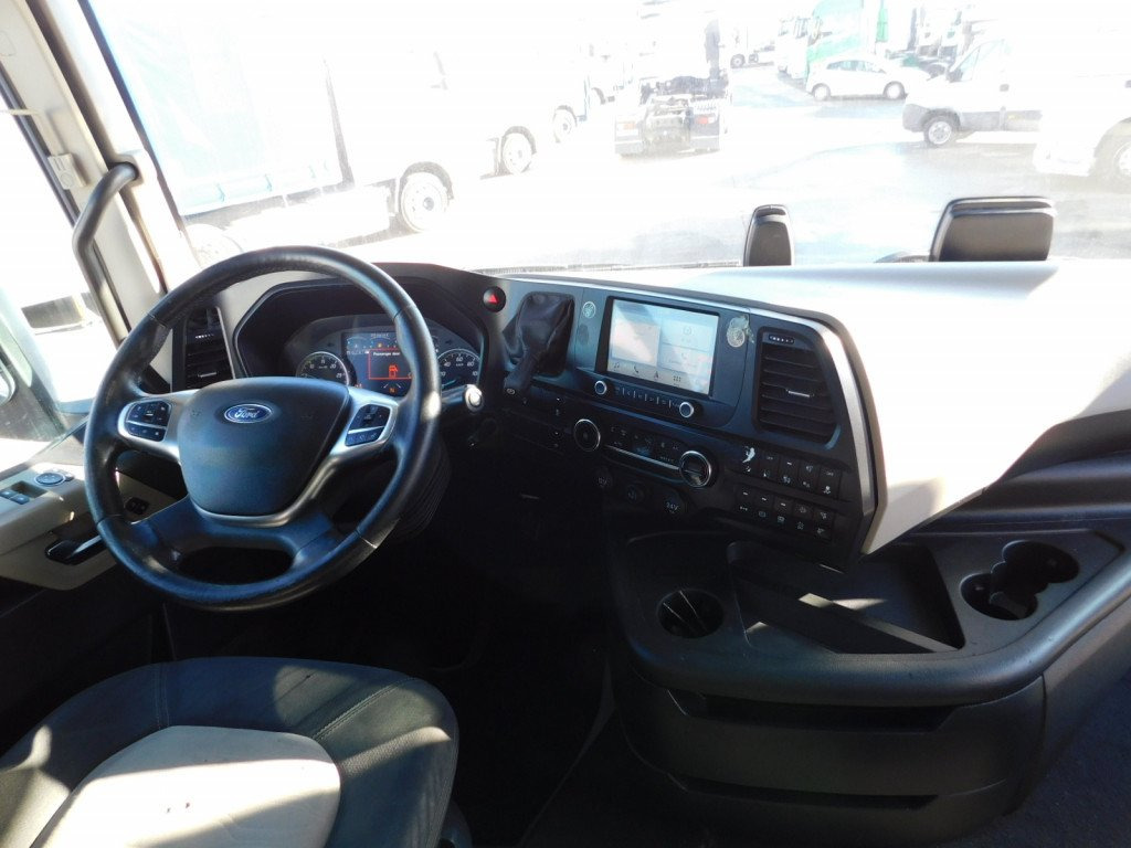 Tractor unit Ford F max 4x2 scab e6 12s2620: picture 6