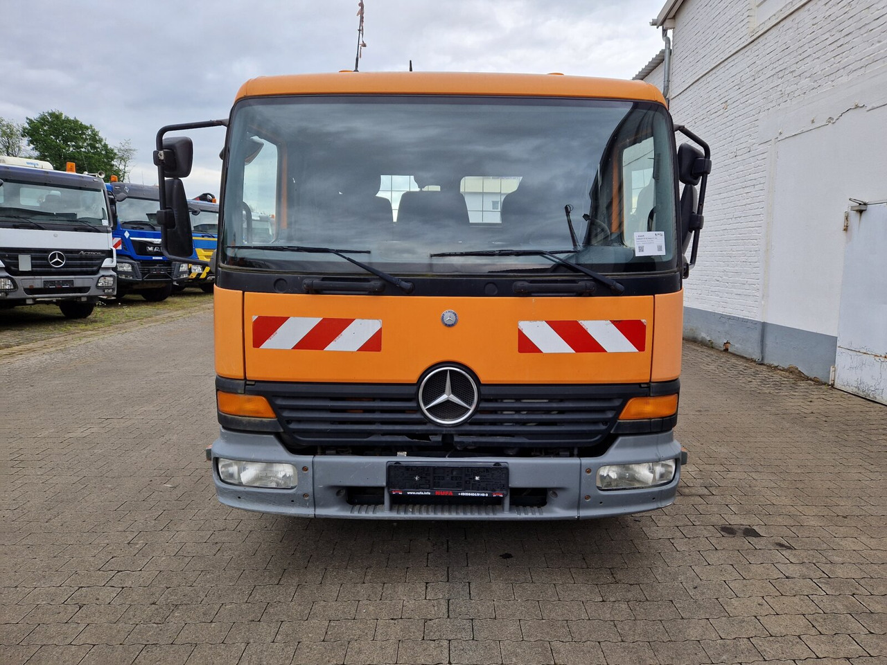 Dropside/ Flatbed truck Mercedes-Benz Atego 815 4x2 Atego 815 4x2, 2x AHK: picture 7