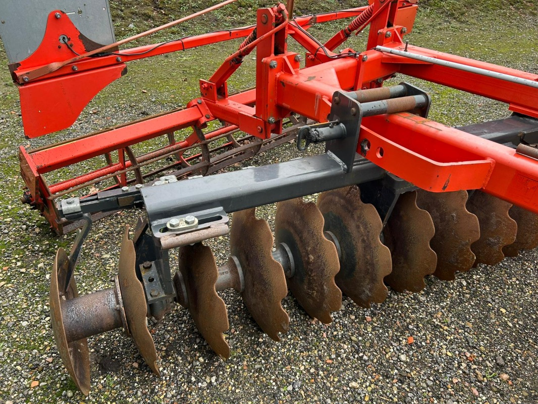 Disc harrow Kuhn HVA 26: picture 11