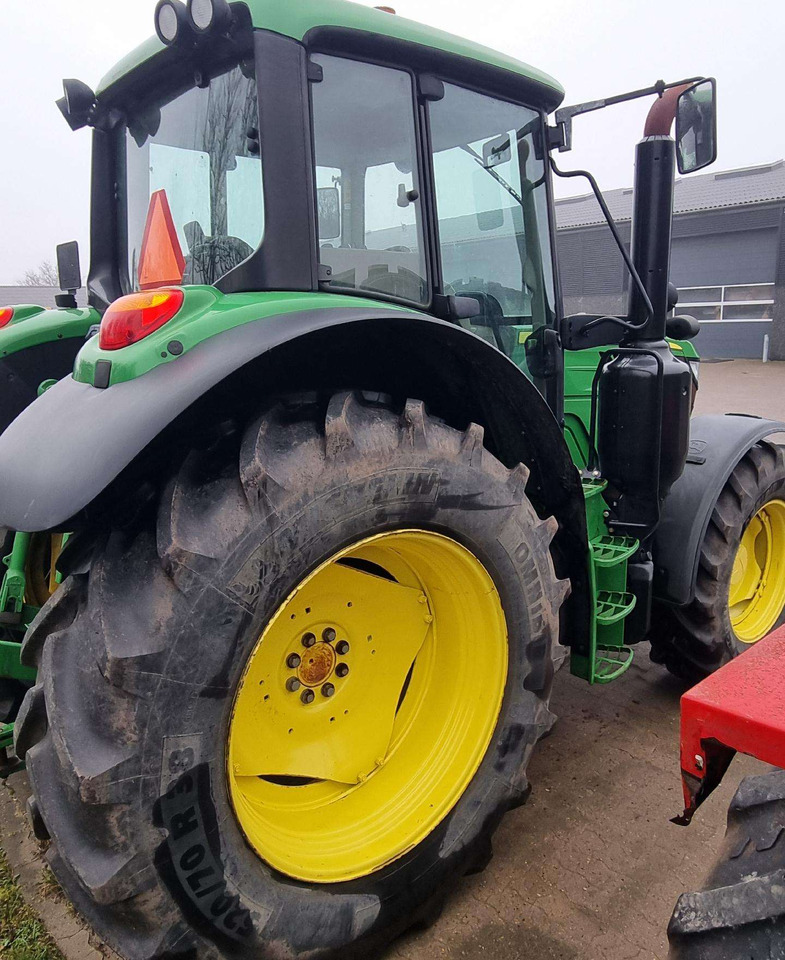 Farm tractor John Deere 6130M: picture 7