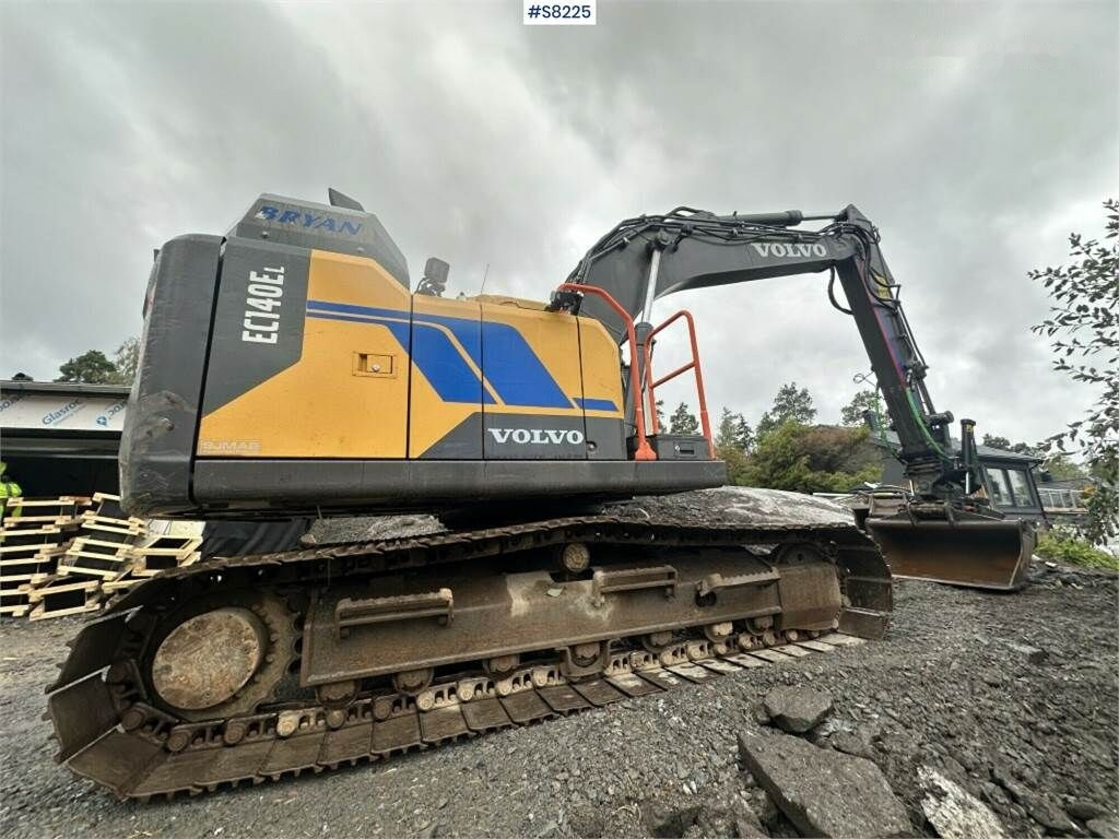 Crawler excavator Volvo EC140EL: picture 10