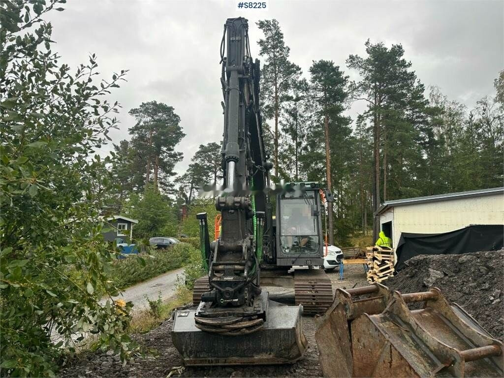 Crawler excavator Volvo EC140EL: picture 12