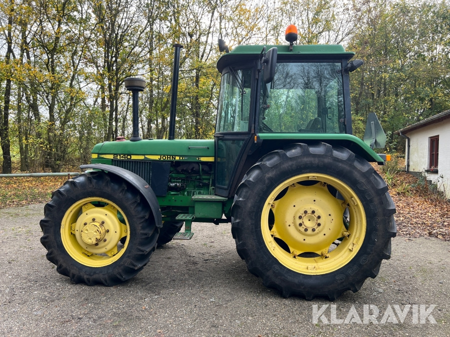 Farm tractor Traktor John deere 2140: picture 7