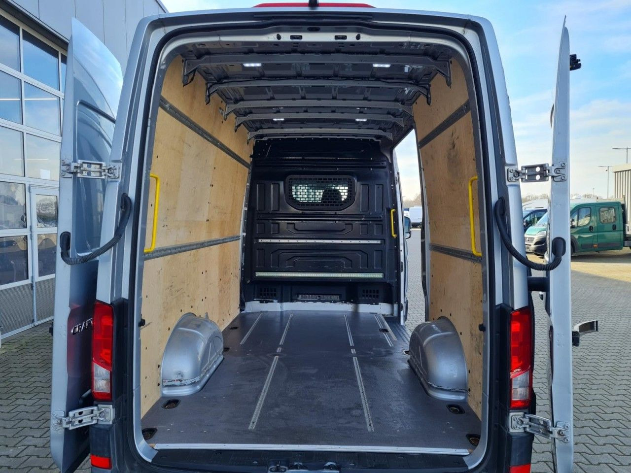 New Panel van Volkswagen Crafter 35 Kasten TDI MR Hochd. Navi KLIMA Tempo: picture 23