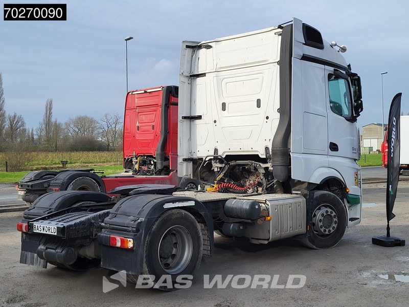 Tractor unit Mercedes-Benz Actros 1942 Actros 4X2 StreamSpace PTO: picture 6