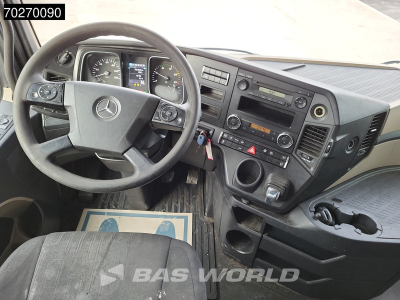 Tractor unit Mercedes-Benz Actros 1942 Actros 4X2 StreamSpace PTO: picture 21